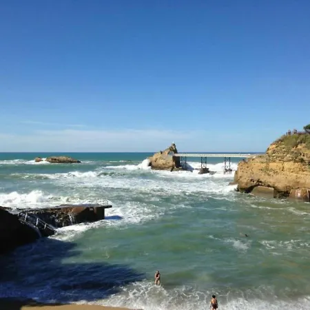 En Front De Avec Piscine A - Fr-1-3-418 *