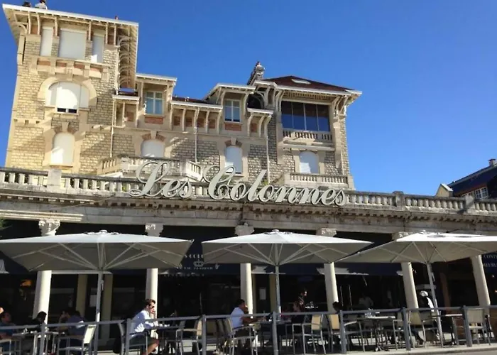 En Front De Avec Piscine A - Fr-1-3-418 アパート ビアリッツ