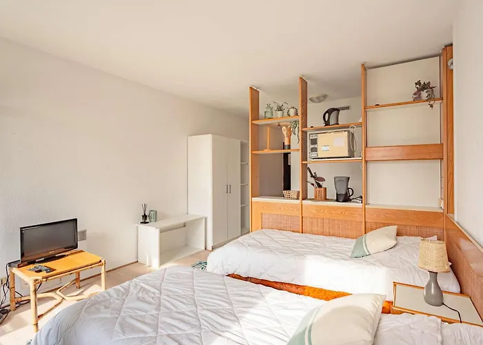 En Front De Avec Piscine A - Fr-1-3-418 アパート